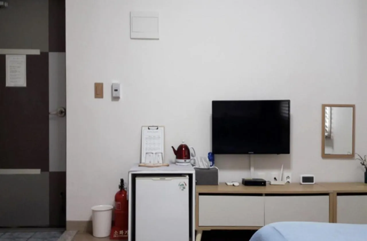 ג'גו Moon Forest Guesthouse